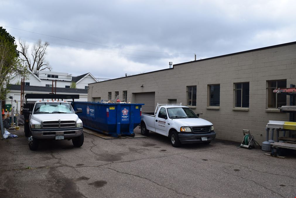 4,594 SF Office/Warehouse with 2,686 SF fenced yard