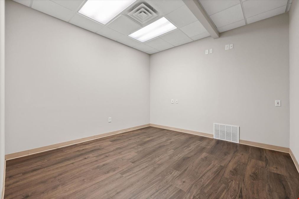 East Brainerd Office Suite 7 Private Offices 
