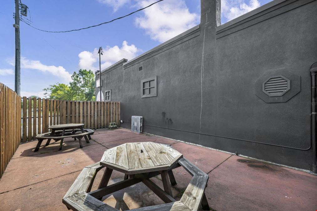 526 W Center St