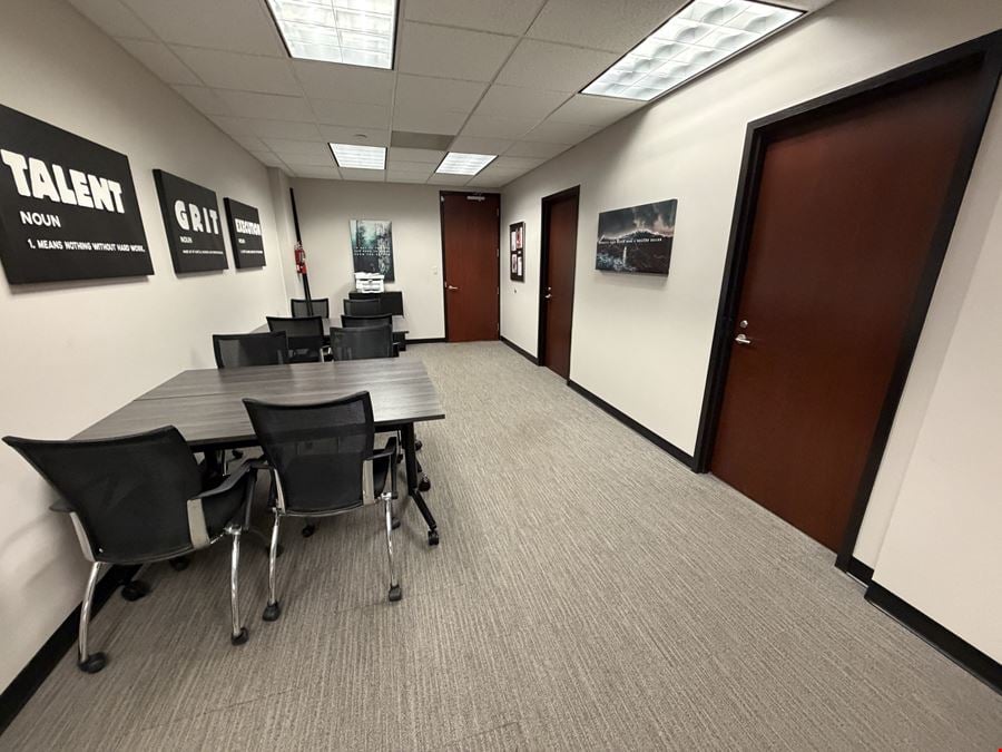 2809 S. Lynnhaven Road, Suite 170