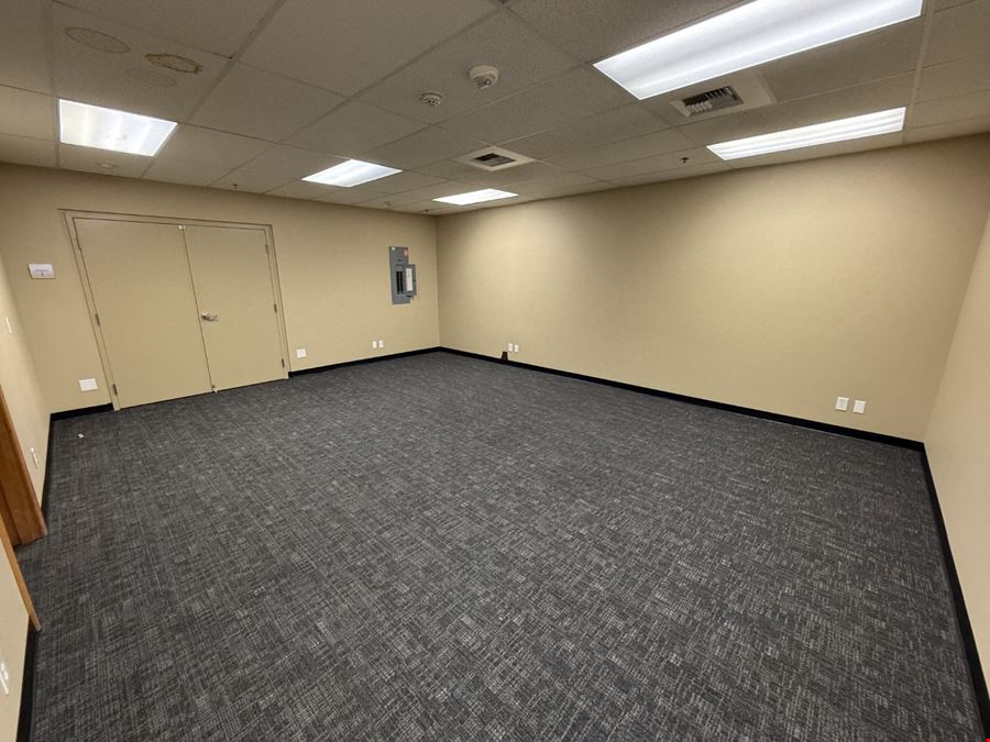 1004 E Main