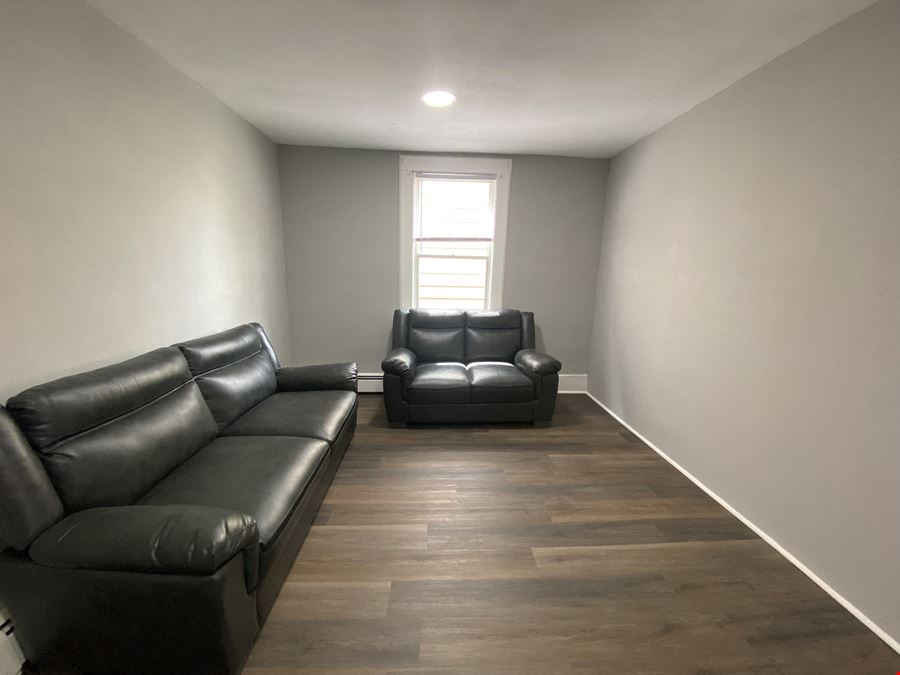 41 1/2 Fayette St