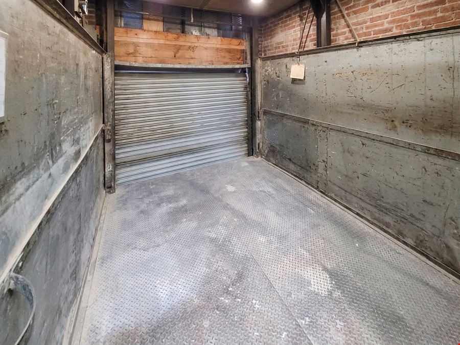 7,000 SF | 830 Barry Street | Hunts Point Industrial Space for Lease
