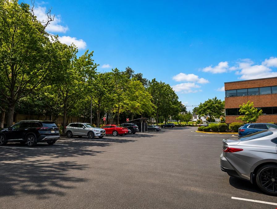 25 E. Spring Valley Avenue
