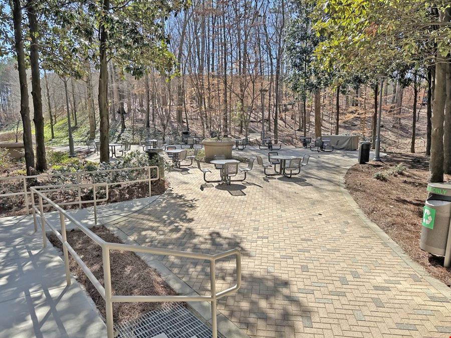 4200 Wildwood Parkway (R025)