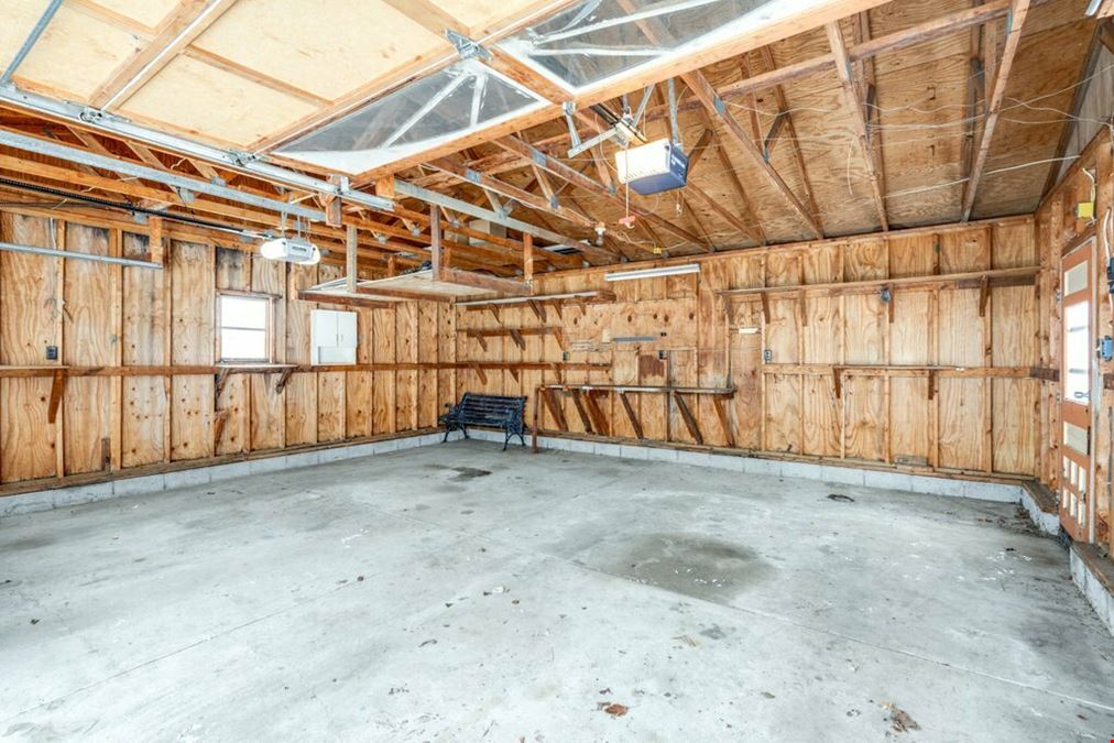 124 3rd St SW