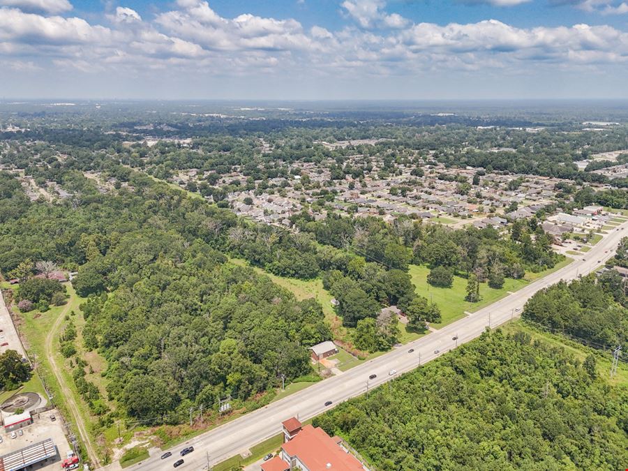 Prime Development Opportunity – ±12.93-Acre Site along O'Neal Lane at I-12