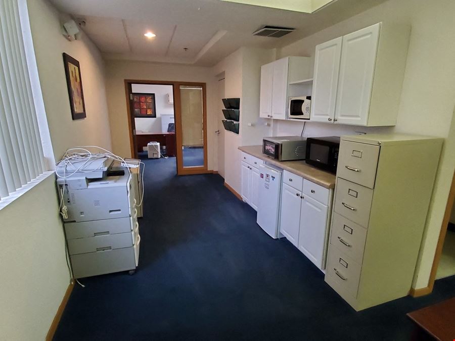 312 W Springfield