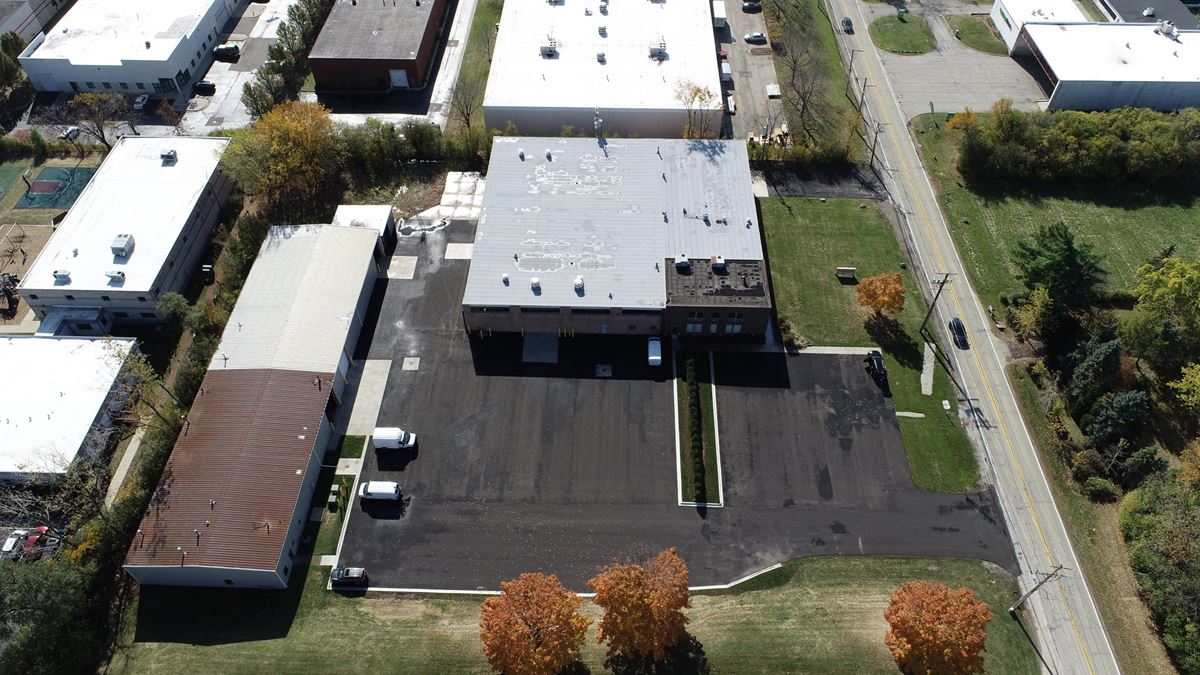 28041 N Bradley Rd