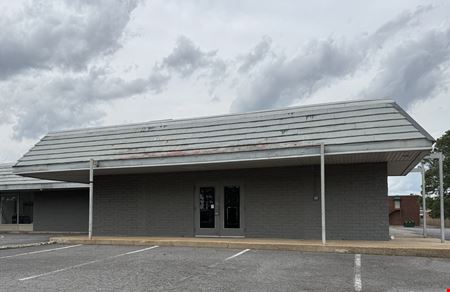 Preview of commercial space at 10014 N Rodney Parham Rd