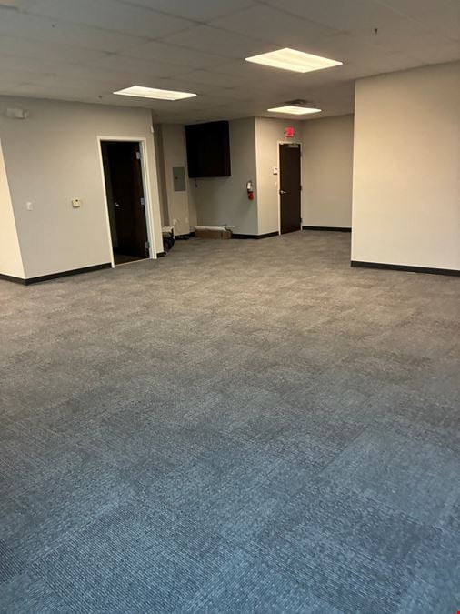 5300-5350 W. Hillsboro Blvd