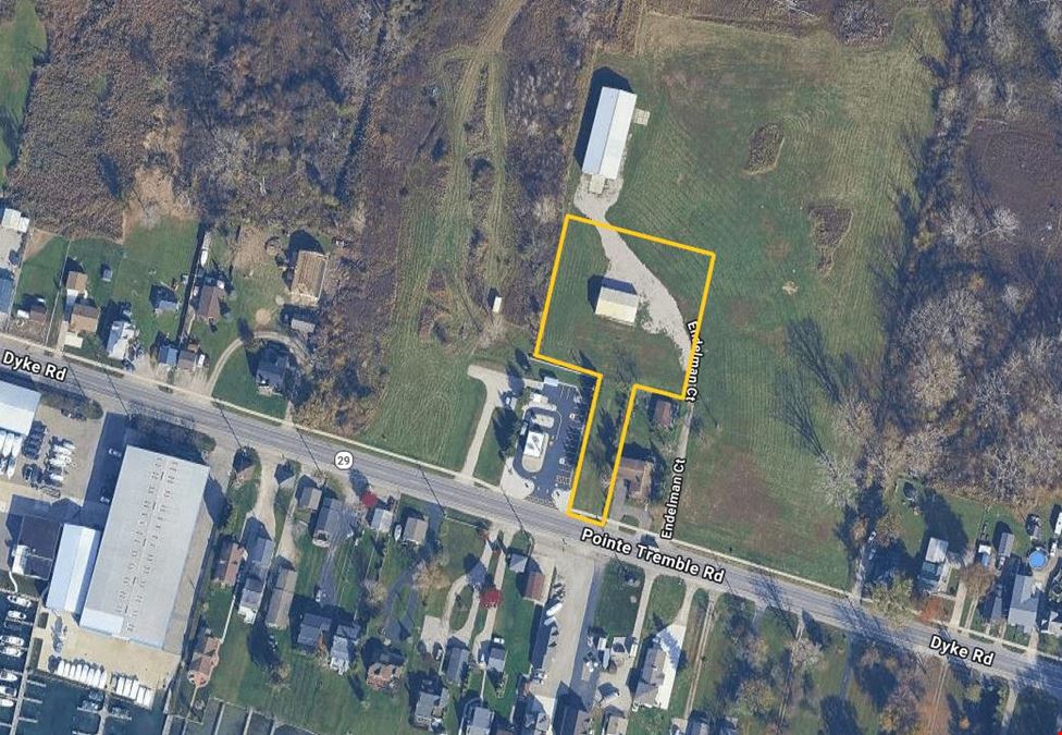 5586-5616 Pointe Tremble Rd