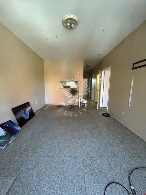 230 E 144th St