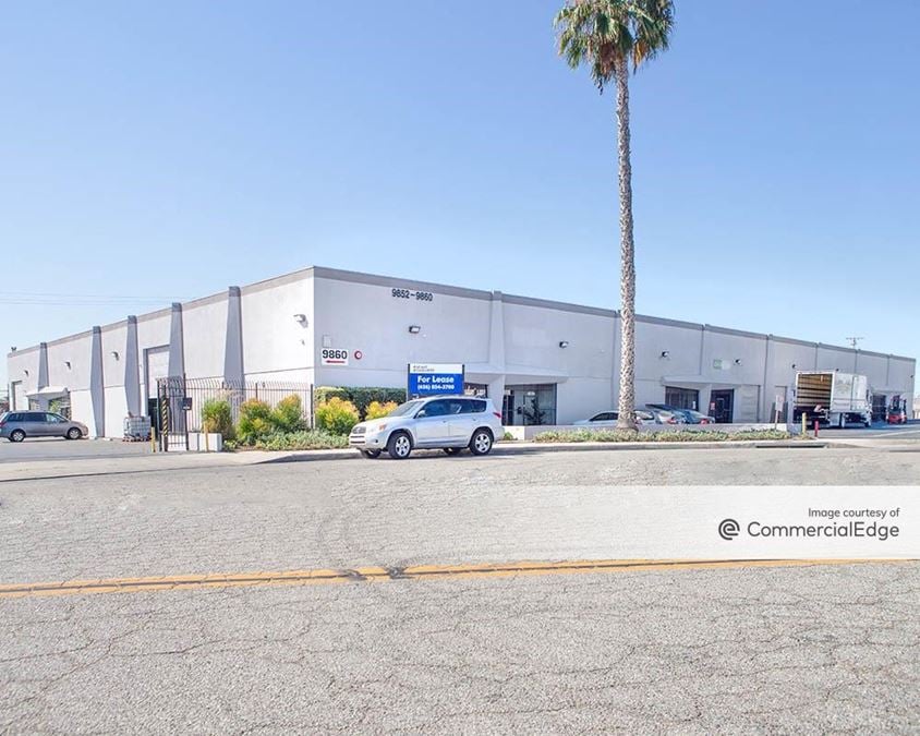 9852-9860 Baldwin Place