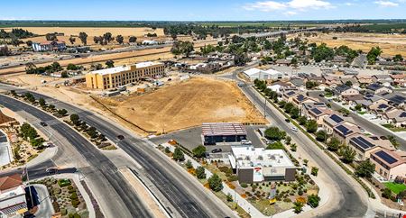 Preview of Retail space for Sale at NWC of Herndon & Farrington Avenues