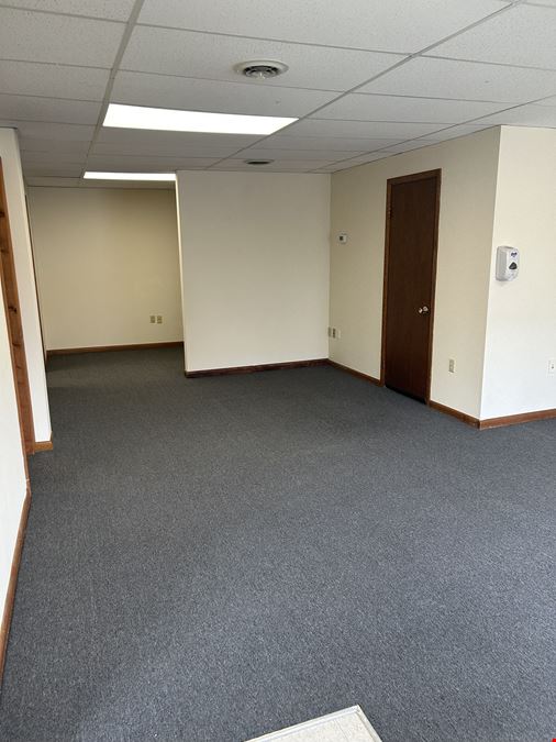 124 E Main St