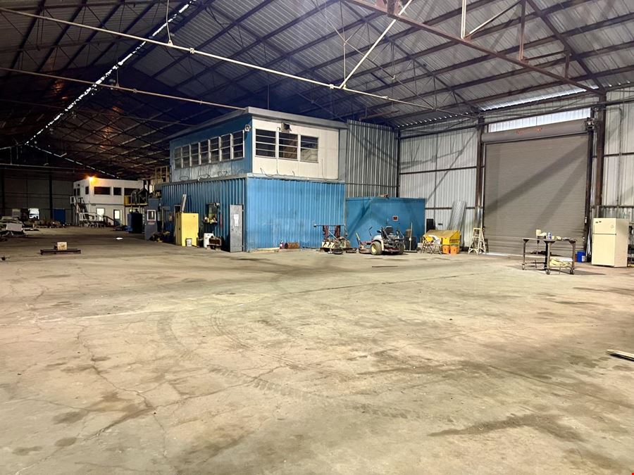 25K SF INDUSTRIAL FACILITY IN FRANKLIN NEAR US90