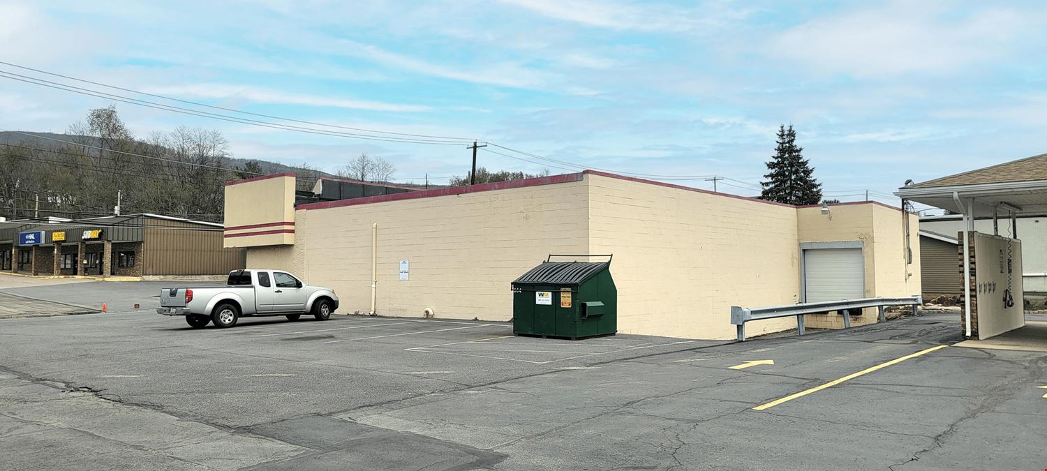 1537 Main Street