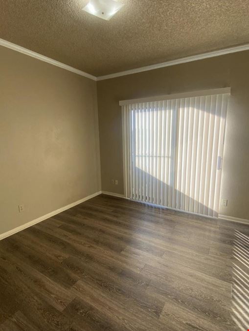 7405 Ave X