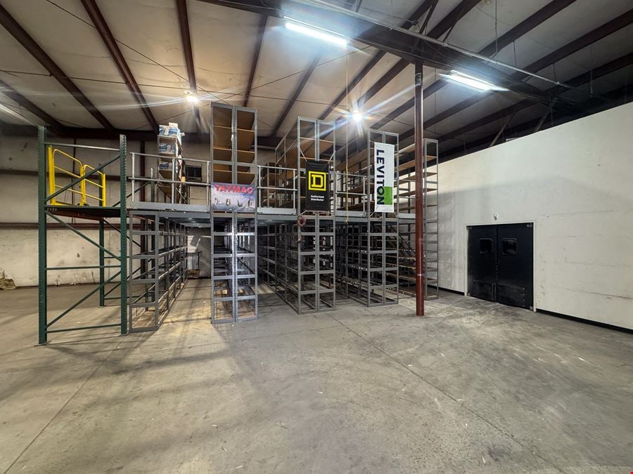 640 W Centennial Blvd