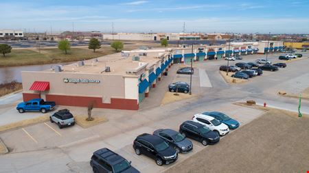 Preview of Retail space for Rent at 2745 South I- 35 Service Road