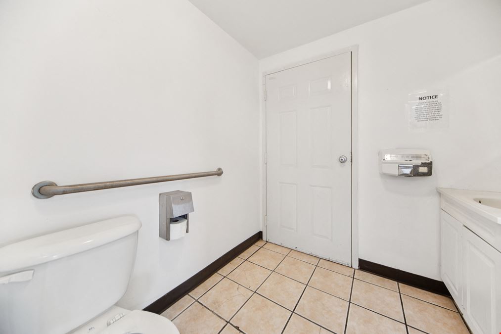 14 N Elm St