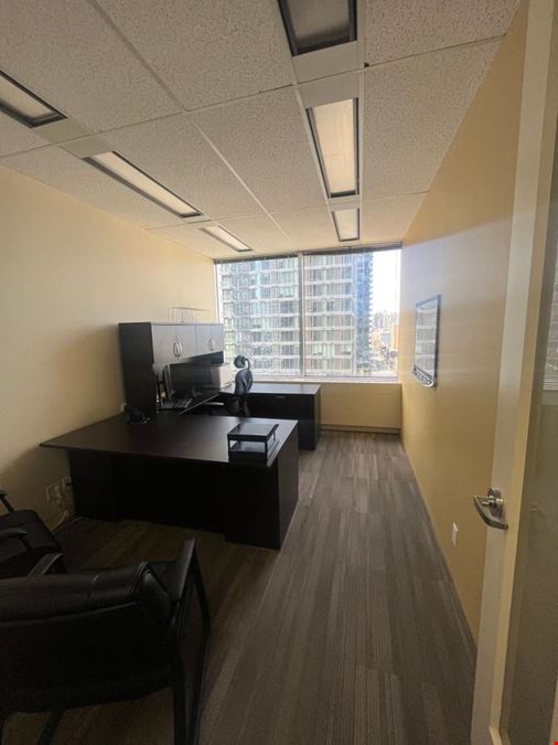 2 Bloor Street West