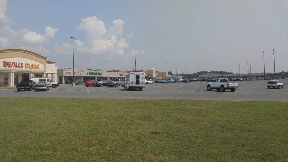 Walmart Out-parcel 1-1.26 acres. Lafayette, GA.