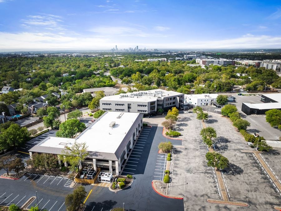 7620 Guadalupe