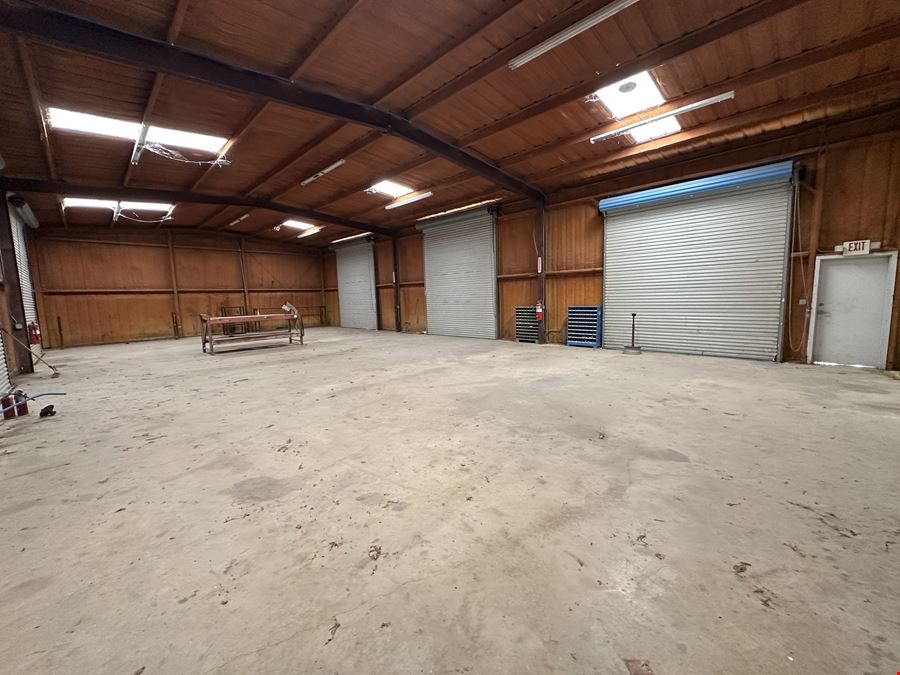 South Texas Industrial Facility on 2.75 Acres