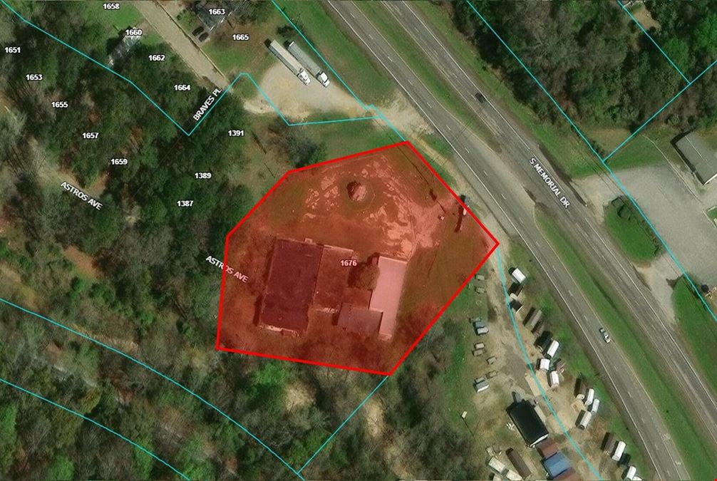 1676 S. Memorial Dr. - Building & Highway Access in Prattville