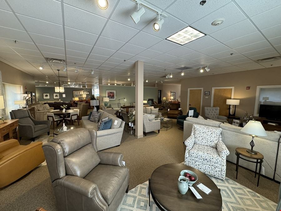 Office, Showroom, or Retail Space