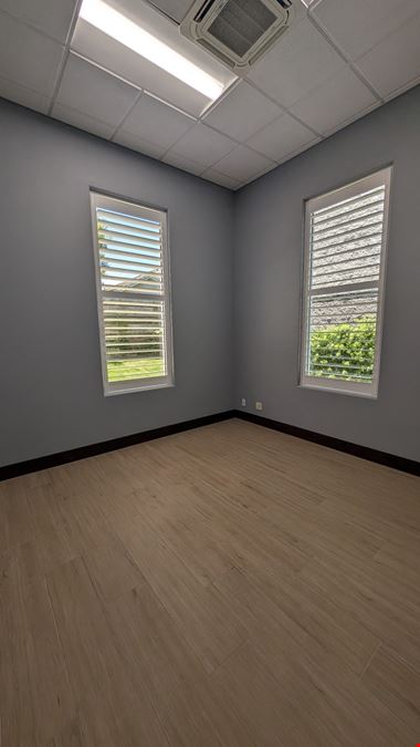 +/- 1,086 SF Office For Lease in Destin, FL