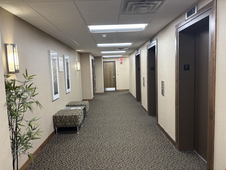 100 E Kimberly Road, Suite 403, Davenport, IA