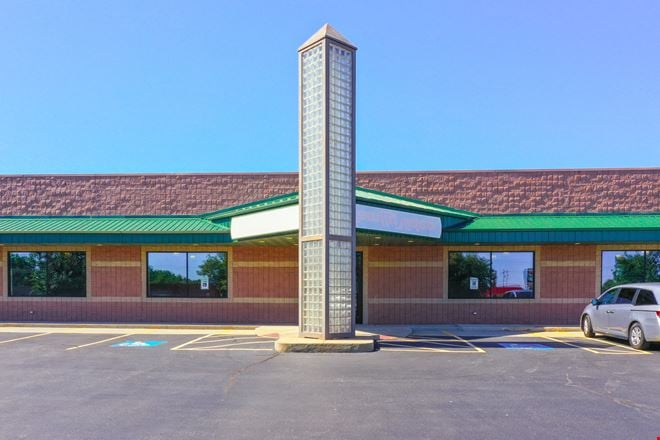 Preview of Retail space for Rent at 618 W. Vandament Ave.
