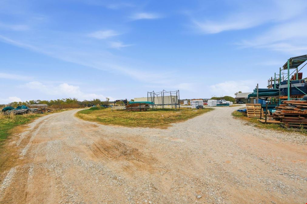 9510 Swafford Rd, Justin, TX