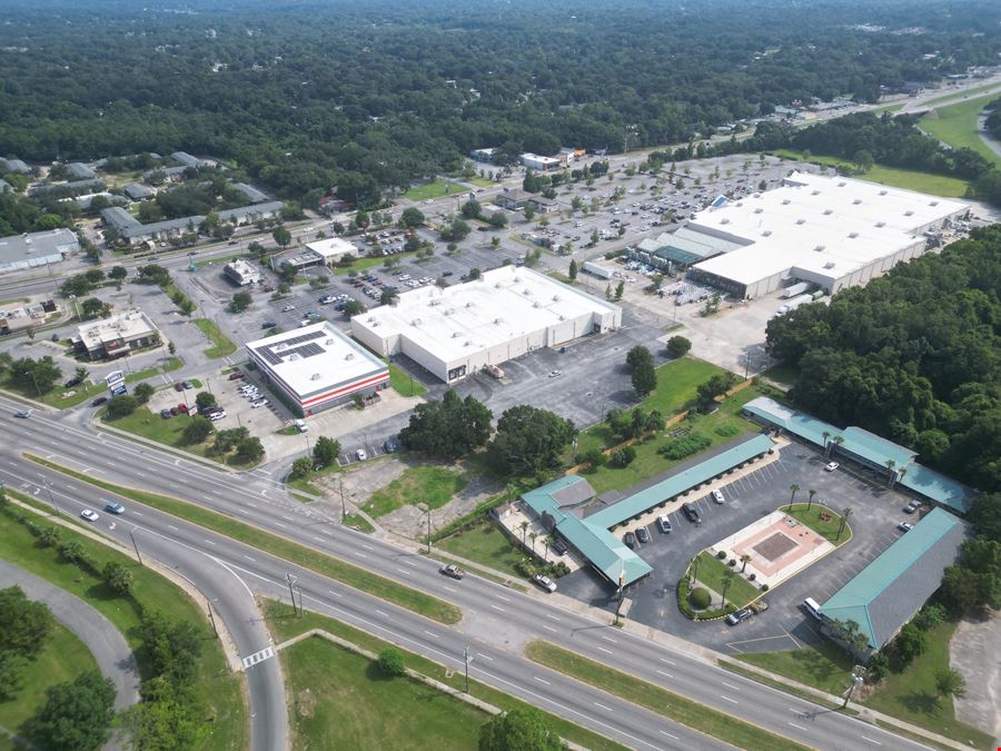 4450 Mobile Hwy