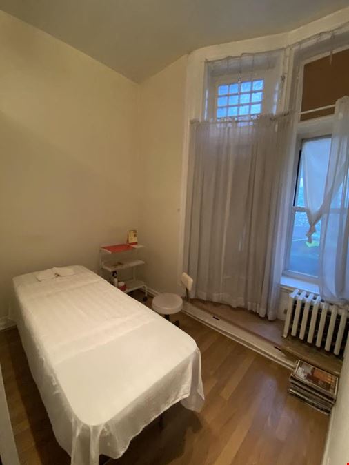 36 W 56th St