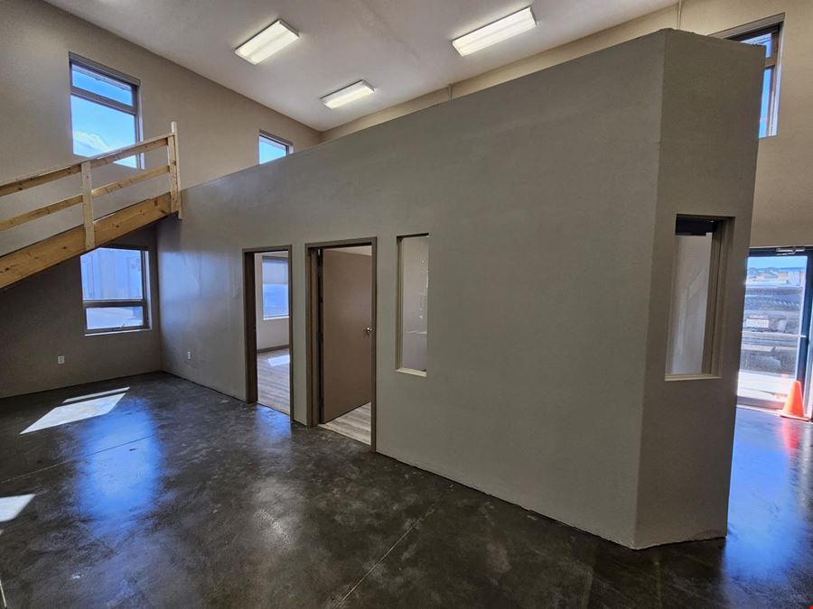 7471 Edgar Industrial Bend - Unit 24