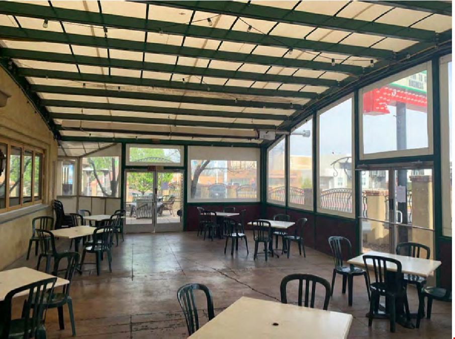 Former O'Neil's Pub