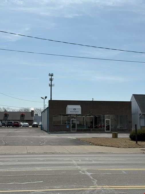 1131 W Alexis Rd
