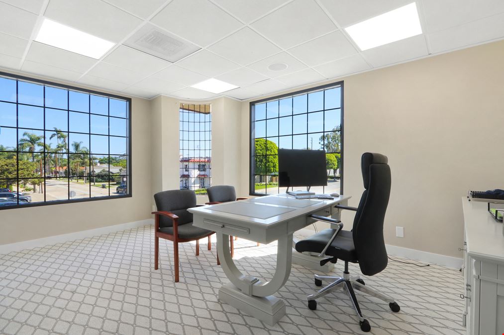 High Image Office Condo For Sale near Orange Circle