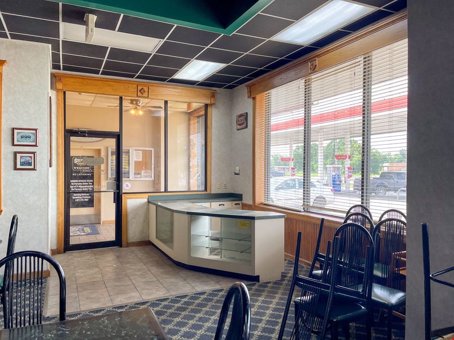 Turnkey Interstate-Side Restaurant Space