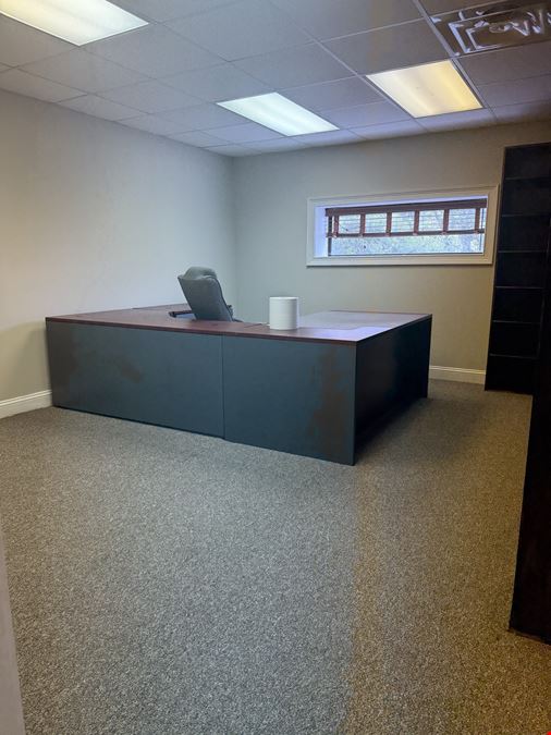 5215 Highway Ave #100
