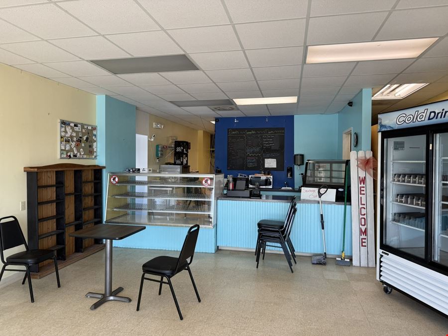 RETAIL / OFFICE SPACES AT CARPENTER HEIGHTS