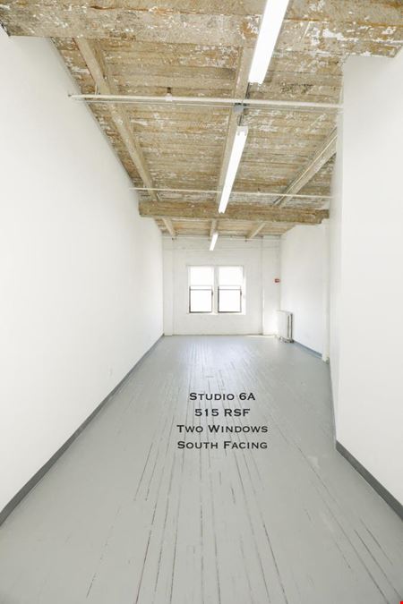 Urban Yard + Footbridge + Queensbridge Studios in Prime Location LIC, Queens