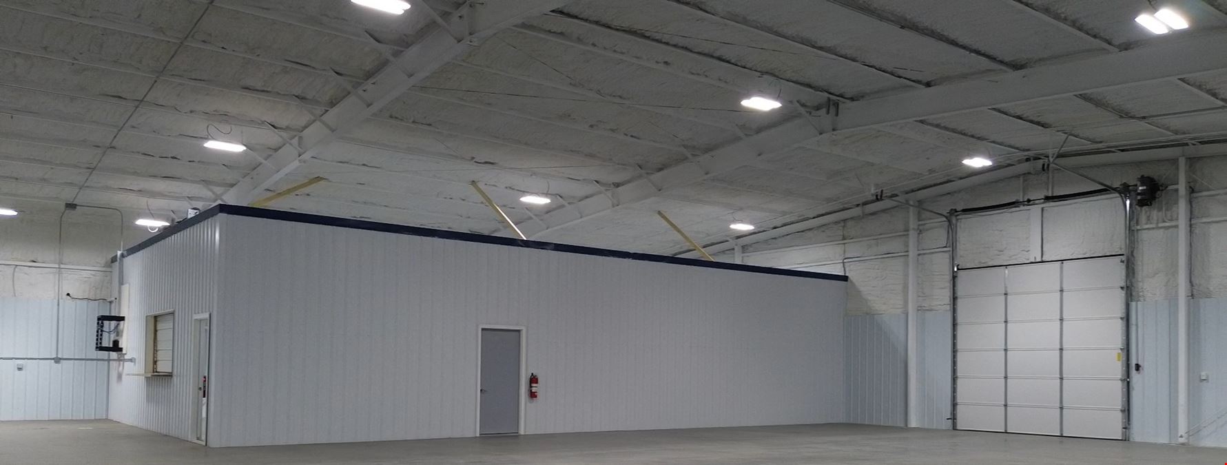24,800 SF - 5 Paved Acres - Interstate 55
