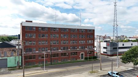 Preview of commercial space at 804 E Monument Ave