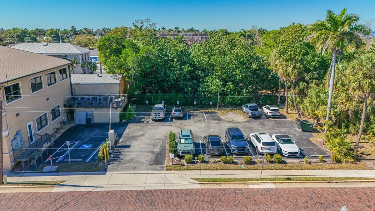 Executive Office in Downtown Punta Gorda