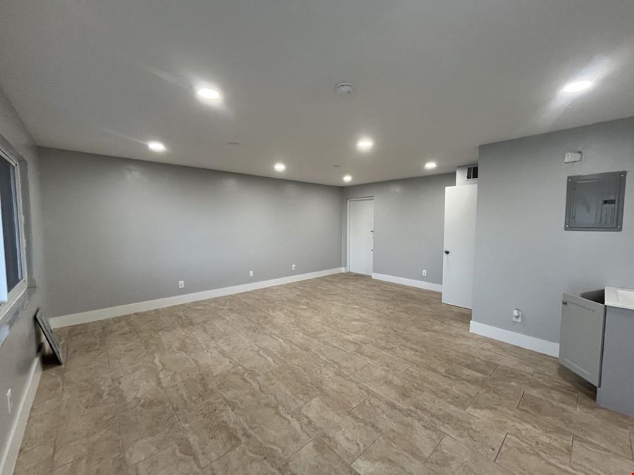 2700 Evans Ave